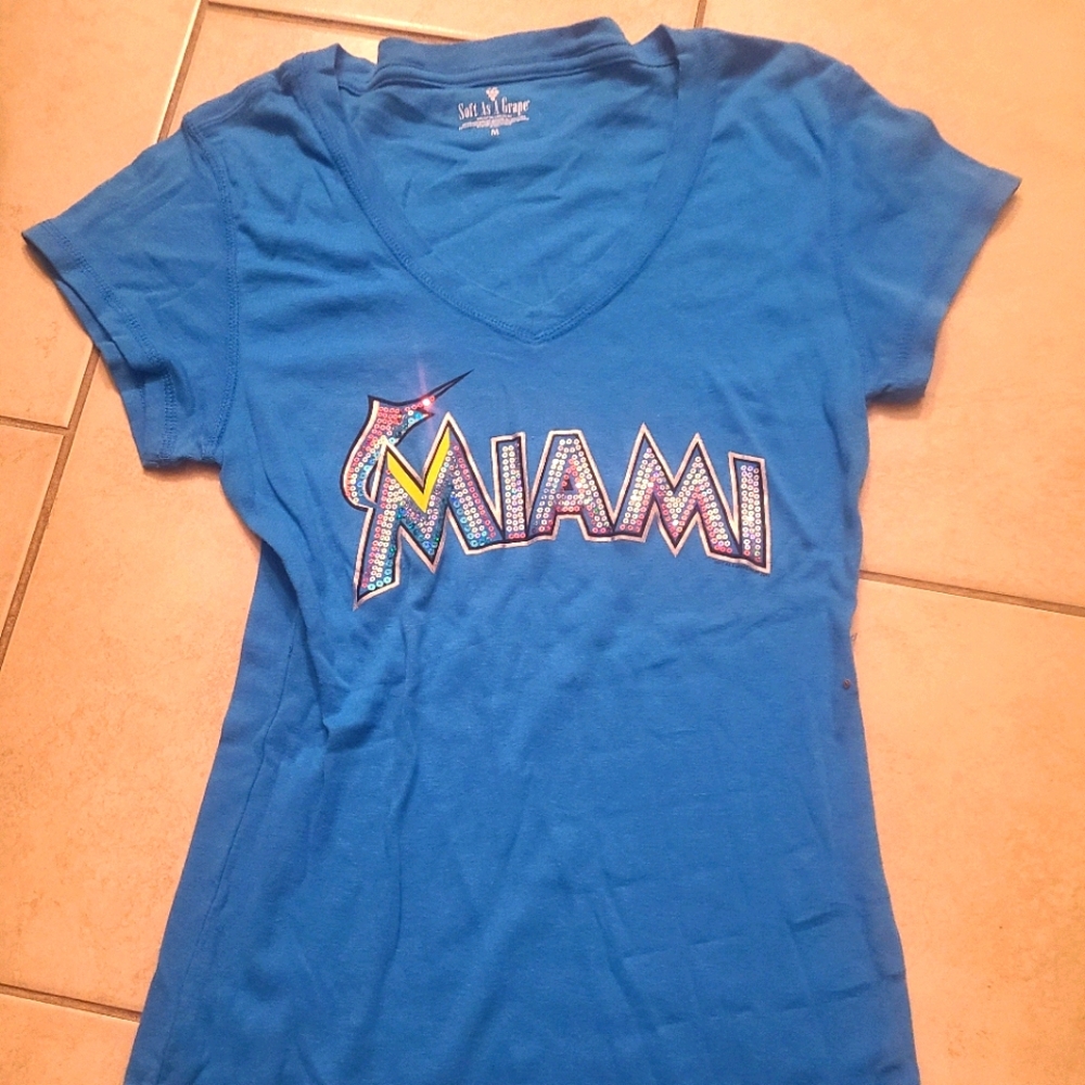 Miami Marlins Woman's Tee with V neck